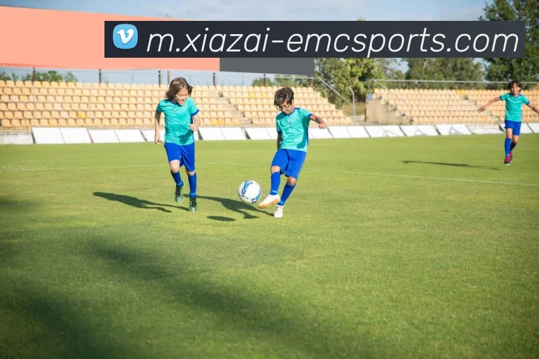 德里赫特背伤持续困扰缺席复出无明确时间表